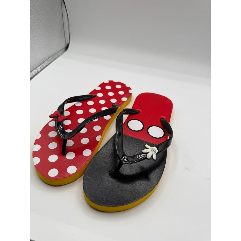 Disney Mickey Minnie Mouse Mismatched Flip Flops Red Polka Dot Mens 7-8‎ Mens